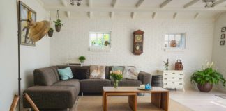 Upholstered-Furniture-Clean-on-Junk-Community