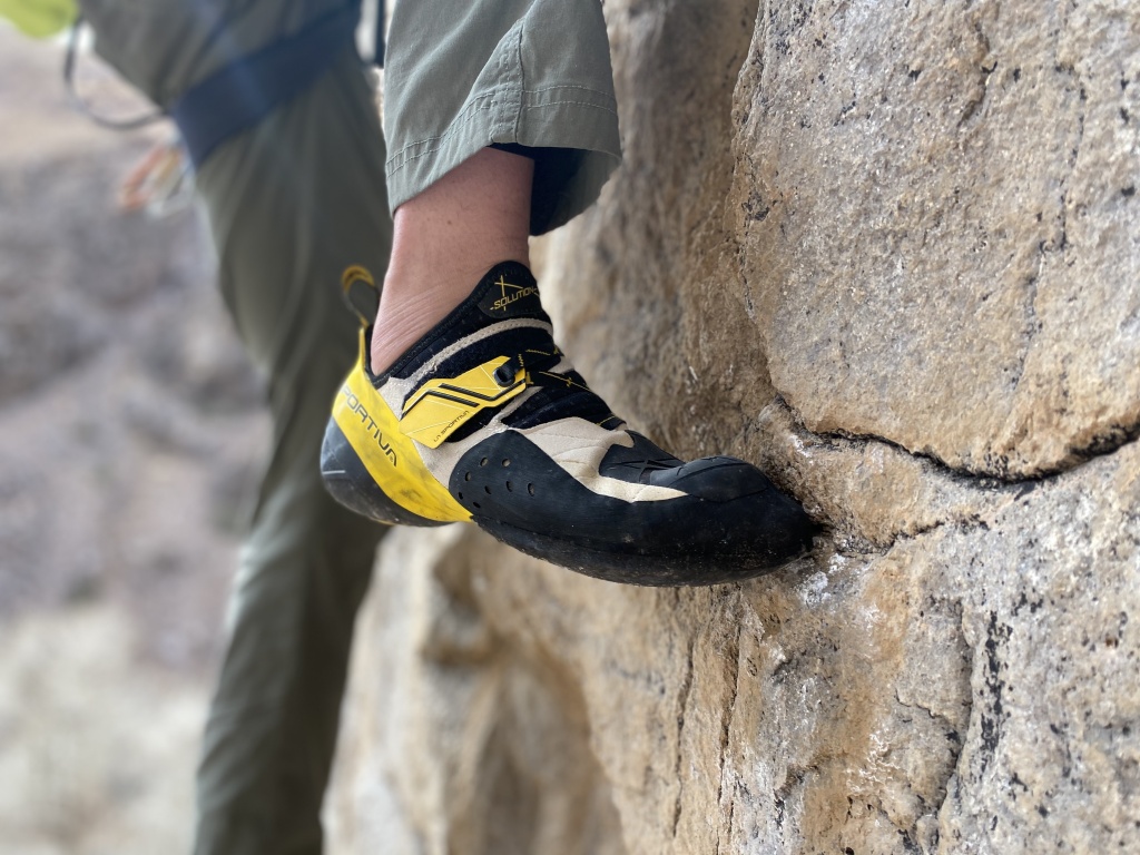From Bouldering to Mountaineering: Men’s Rock Climbing Shoes for Every Terrain